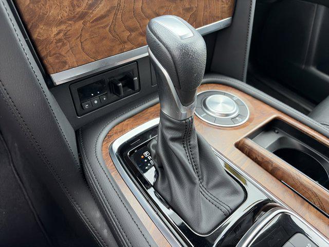 2023 Nissan Armada SL 2WD