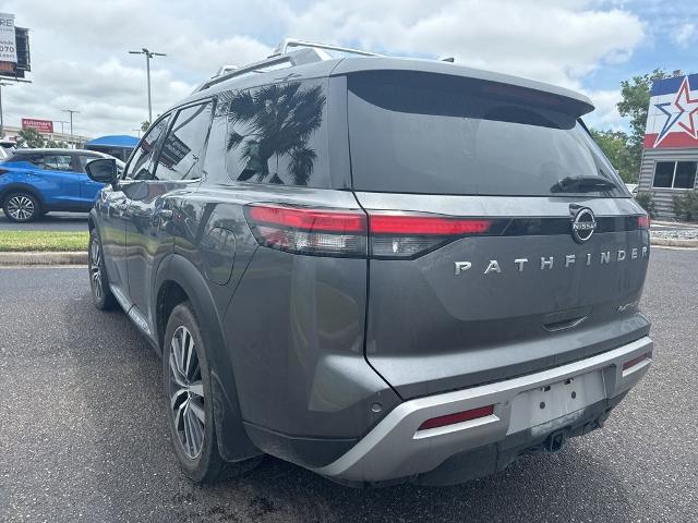 2022 Nissan Pathfinder Platinum 2WD