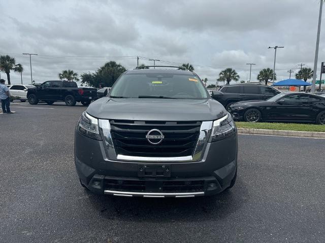 2022 Nissan Pathfinder Platinum 2WD