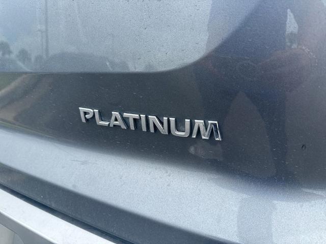 2022 Nissan Pathfinder Platinum 2WD