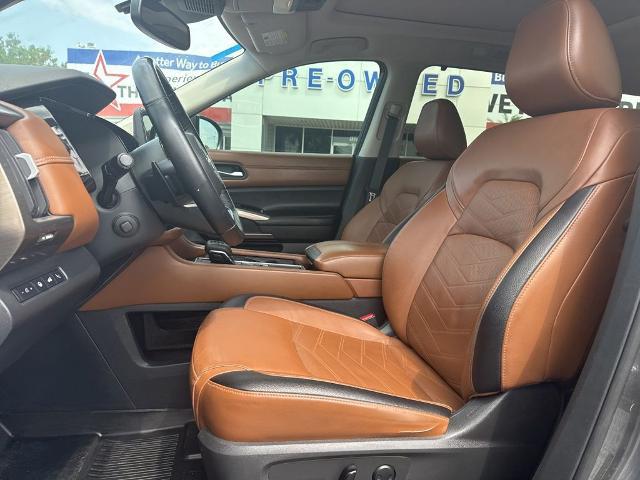 2022 Nissan Pathfinder Platinum 2WD
