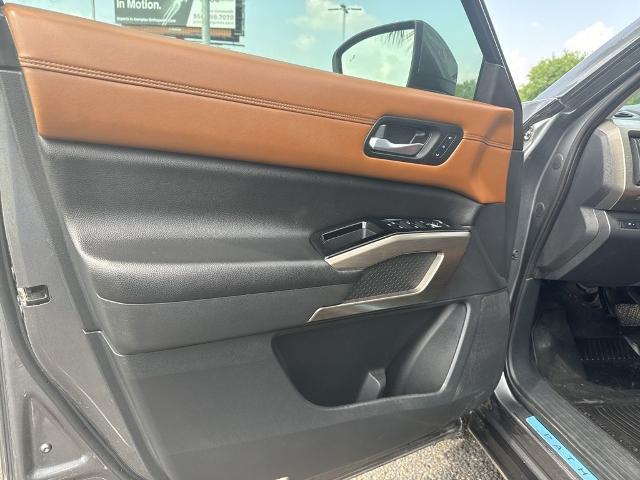 2022 Nissan Pathfinder Platinum 2WD
