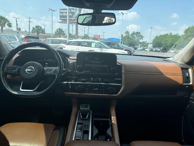 2022 Nissan Pathfinder Platinum 2WD