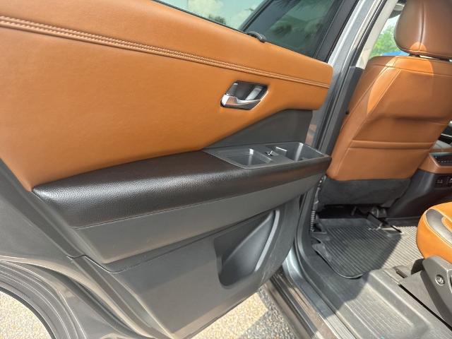 2022 Nissan Pathfinder Platinum 2WD