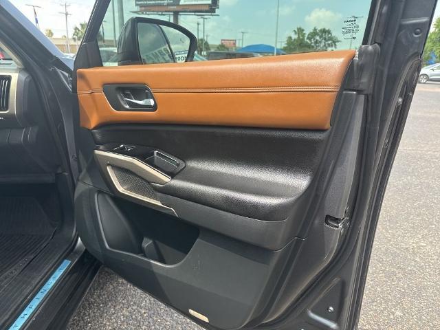 2022 Nissan Pathfinder Platinum 2WD
