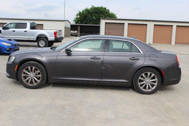 2015 Chrysler 300 Limited