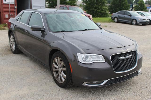 2015 Chrysler 300 Limited