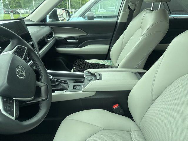 2024 Toyota Grand Highlander Hybrid XLE