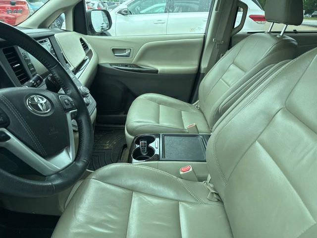 2018 Toyota Sienna XLE 7 Passenger