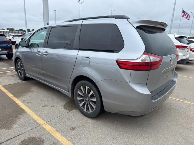 2018 Toyota Sienna XLE 7 Passenger
