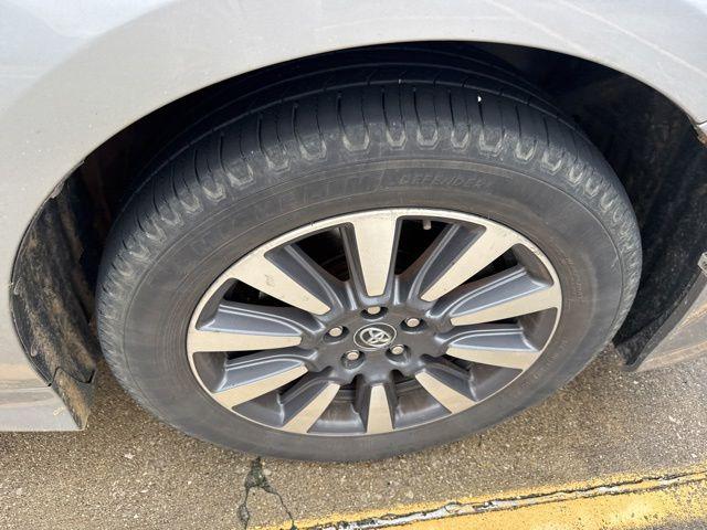 2018 Toyota Sienna XLE 7 Passenger