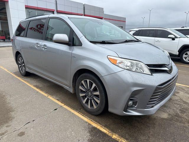 2018 Toyota Sienna XLE 7 Passenger