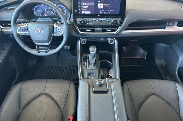 2025 Toyota Grand Highlander Platinum
