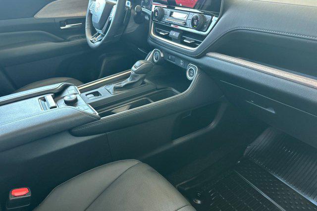2025 Toyota Grand Highlander Platinum