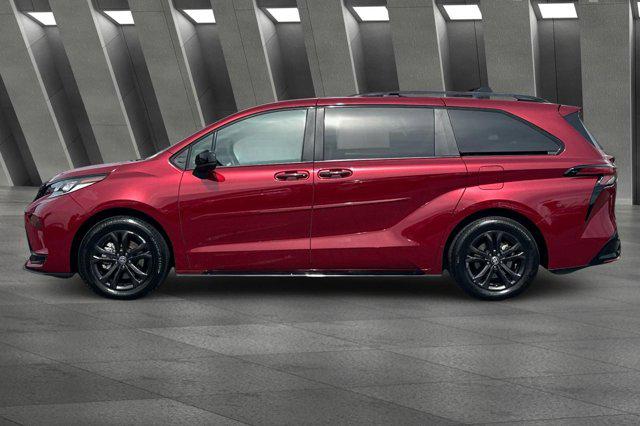 2025 Toyota Sienna XSE