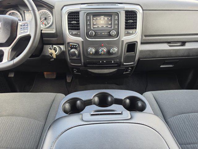 2024 Ram 1500 Classic Warlock Crew Cab 4x2 5'7" Box