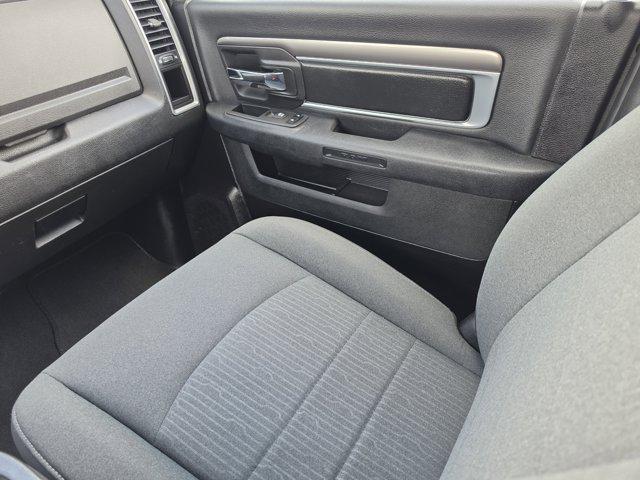 2024 Ram 1500 Classic Warlock Crew Cab 4x2 5'7" Box
