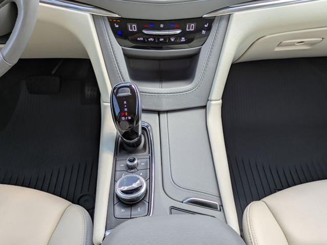 2024 Cadillac XT5 FWD Premium Luxury
