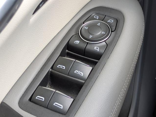 2024 Cadillac XT5 FWD Premium Luxury