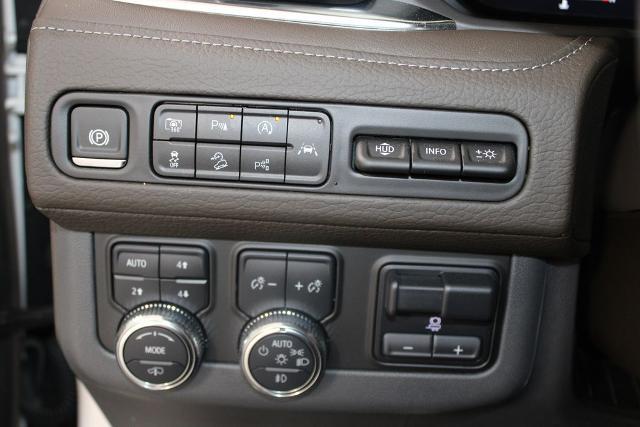 2024 GMC Yukon XL 4WD Denali
