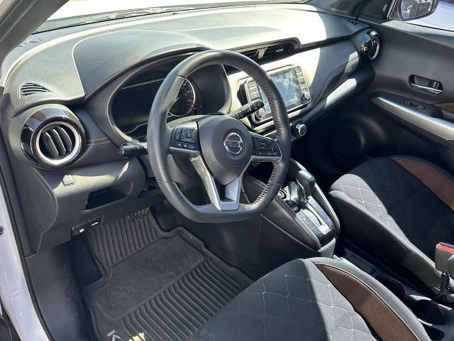 2019 Nissan Kicks SR