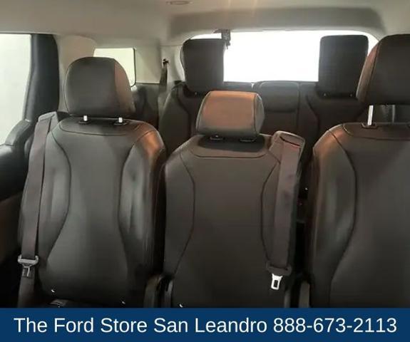 2025 Kia Carnival MPV LXS