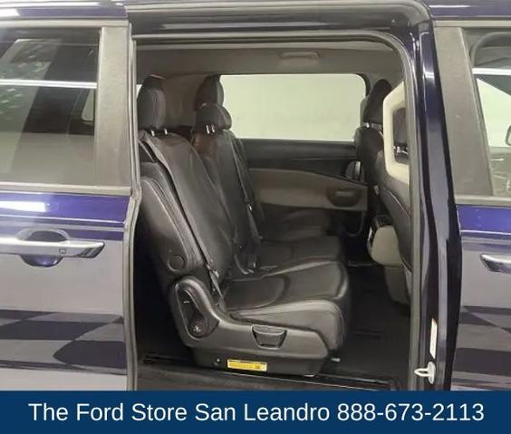 2025 Kia Carnival MPV LXS