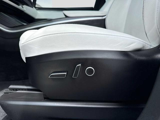 2022 Tesla Model X Plaid Tri Motor All-Wheel Drive