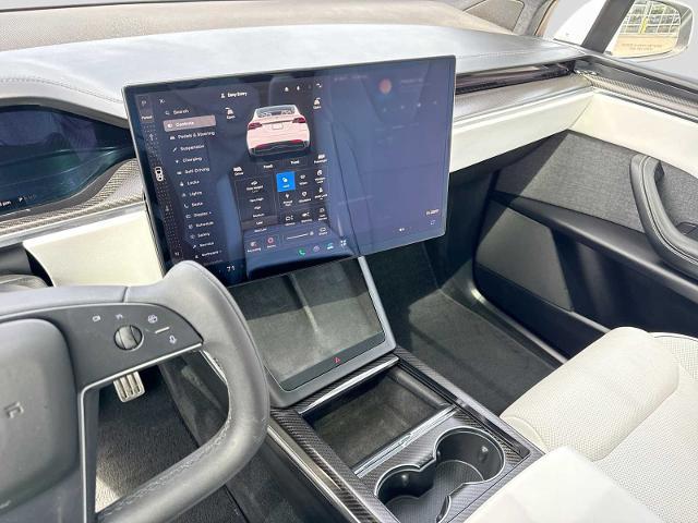 2022 Tesla Model X Plaid Tri Motor All-Wheel Drive