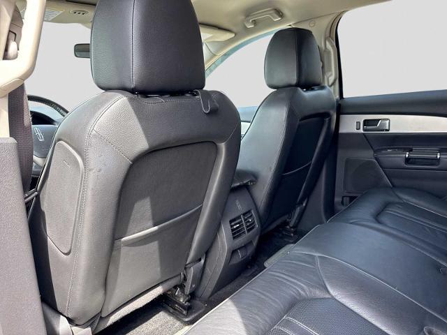 2013 Lincoln MKX Base