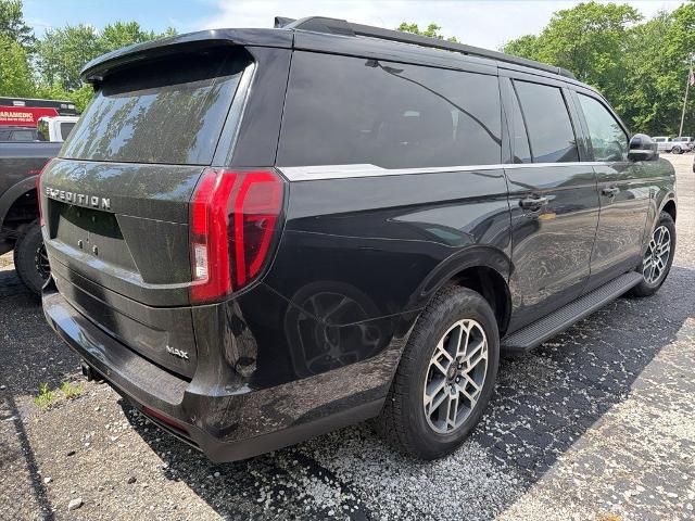 2025 Ford Expedition Active MAX