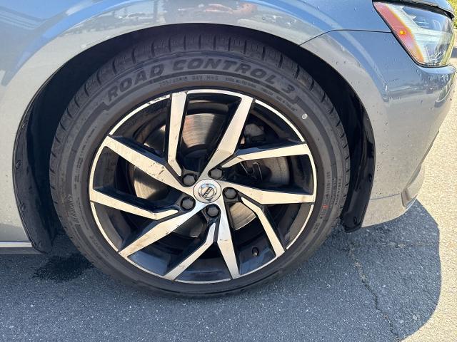 2019 Volvo S60 T6 Momentum