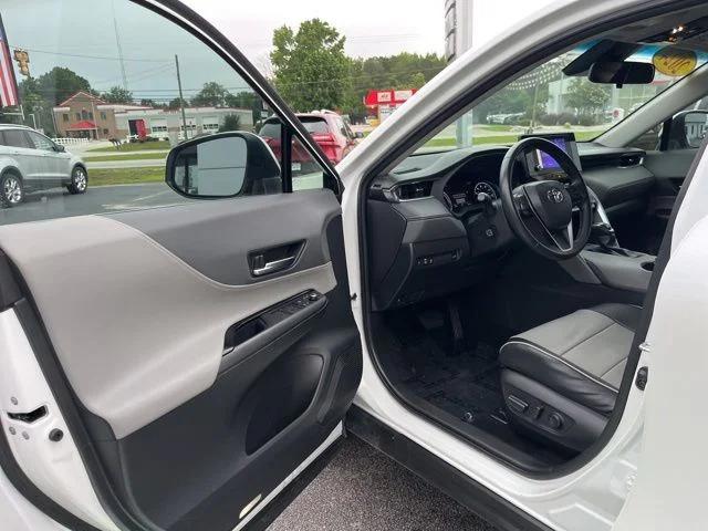 2023 Toyota Venza LE