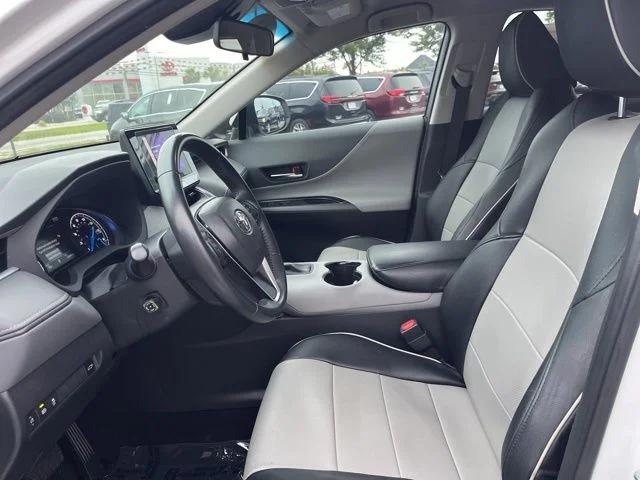 2023 Toyota Venza LE