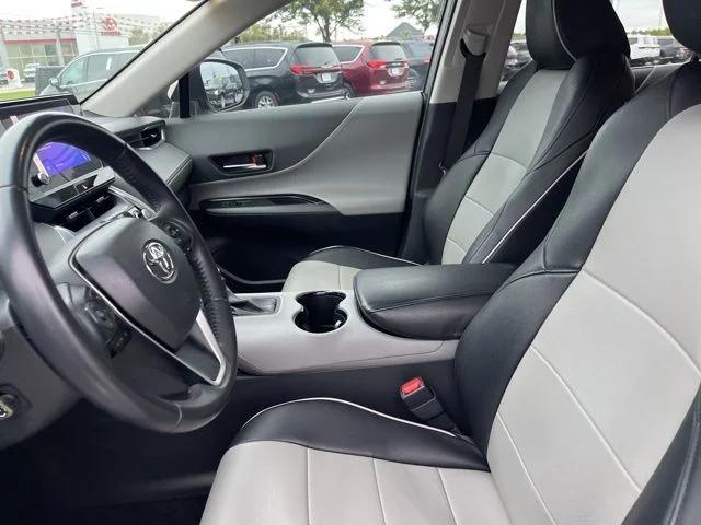 2023 Toyota Venza LE