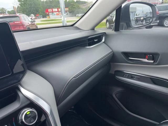 2023 Toyota Venza LE