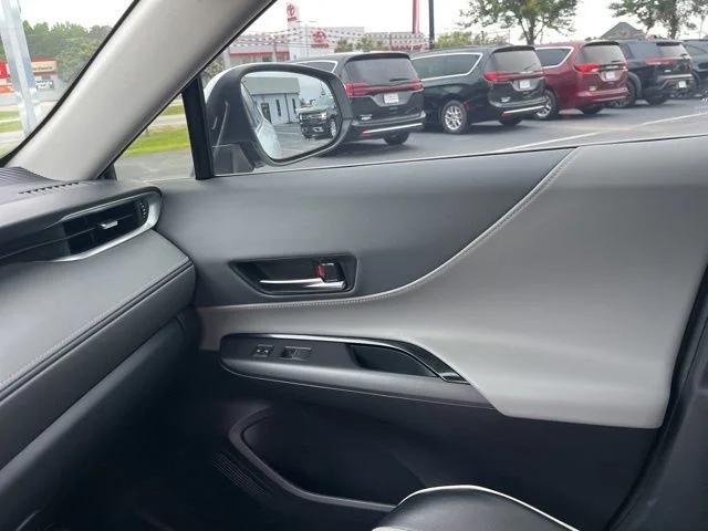 2023 Toyota Venza LE