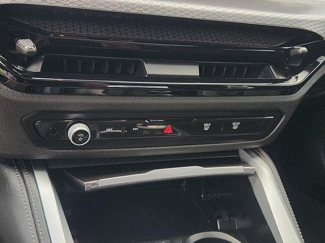 2025 BMW M240 i xDrive