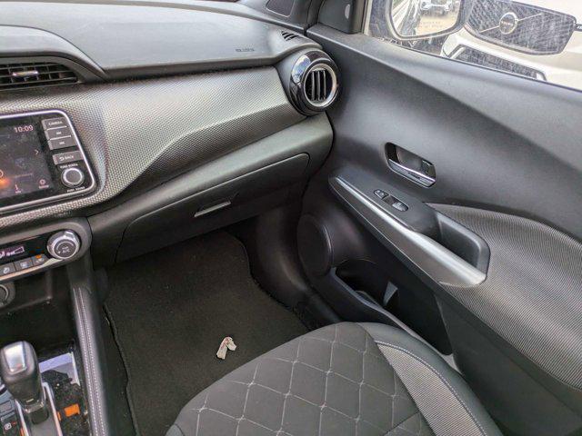 2020 Nissan Kicks SV Xtronic CVT