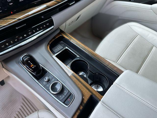 2023 Cadillac Escalade ESV 4WD Sport Platinum