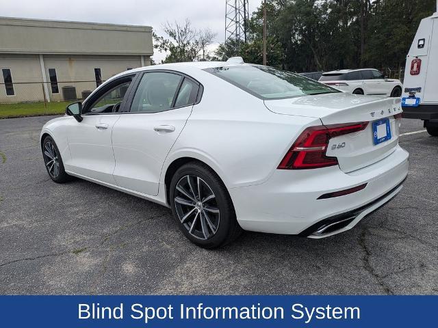 2021 Volvo S60 T5 Momentum