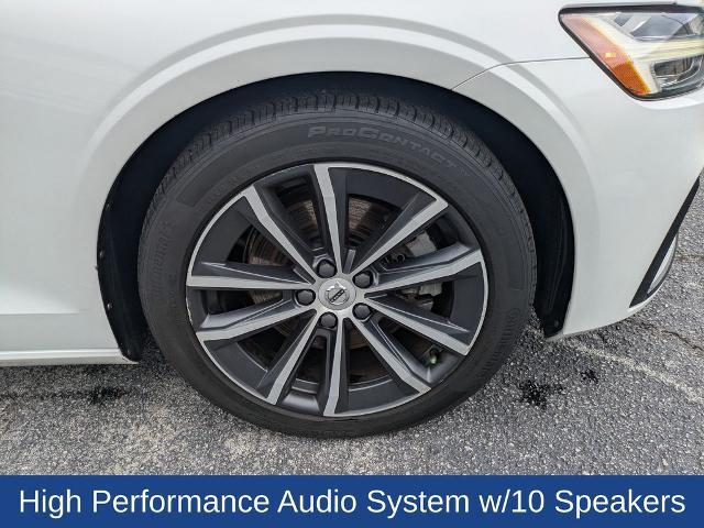 2021 Volvo S60 T5 Momentum
