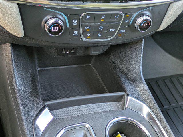 2023 Chevrolet Traverse FWD LS