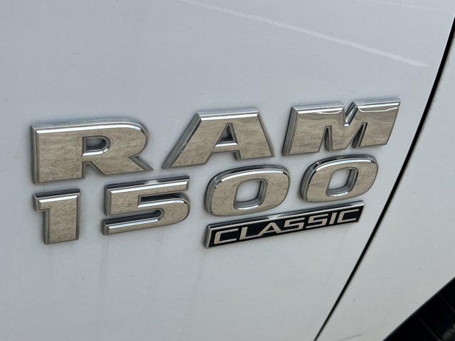 2023 Ram 1500 Classic SLT Crew Cab 4x2 5'7" Box