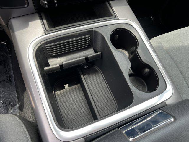 2023 Ram 1500 Classic SLT Crew Cab 4x2 5'7" Box