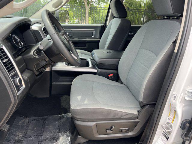2023 Ram 1500 Classic SLT Crew Cab 4x2 5'7" Box