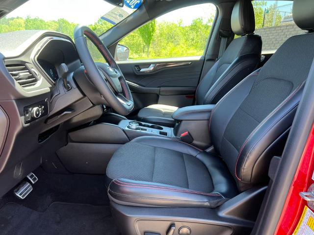 2023 Ford Escape ST-Line Elite