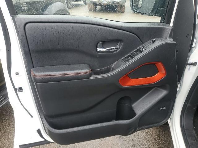 2025 Nissan Frontier Crew Cab PRO-4X 4x4