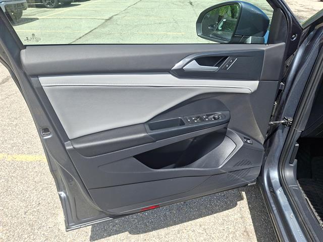 2022 Volkswagen Taos 1.5T SEL