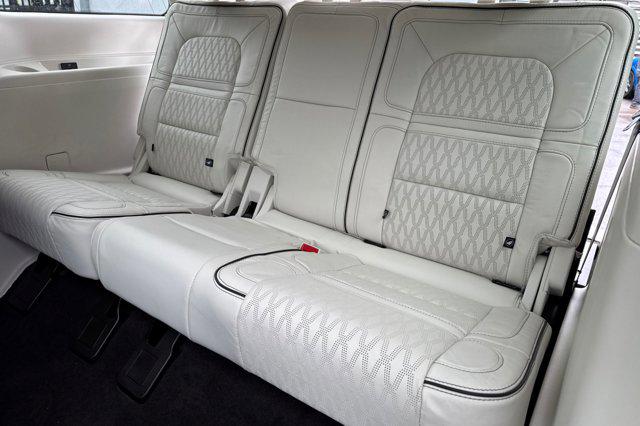 2024 Lincoln Navigator Black Label